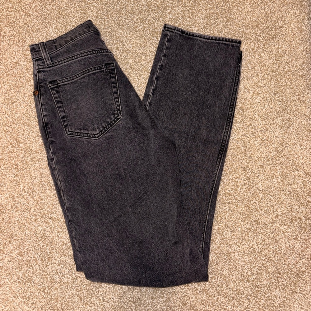 Abercrombie & Fitch The 90’s Straight Ultra High Rise Black Jeans
